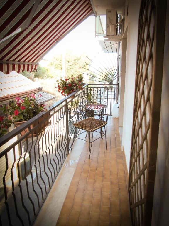 Tano'S Apartment Giardini Naxos Exterior photo