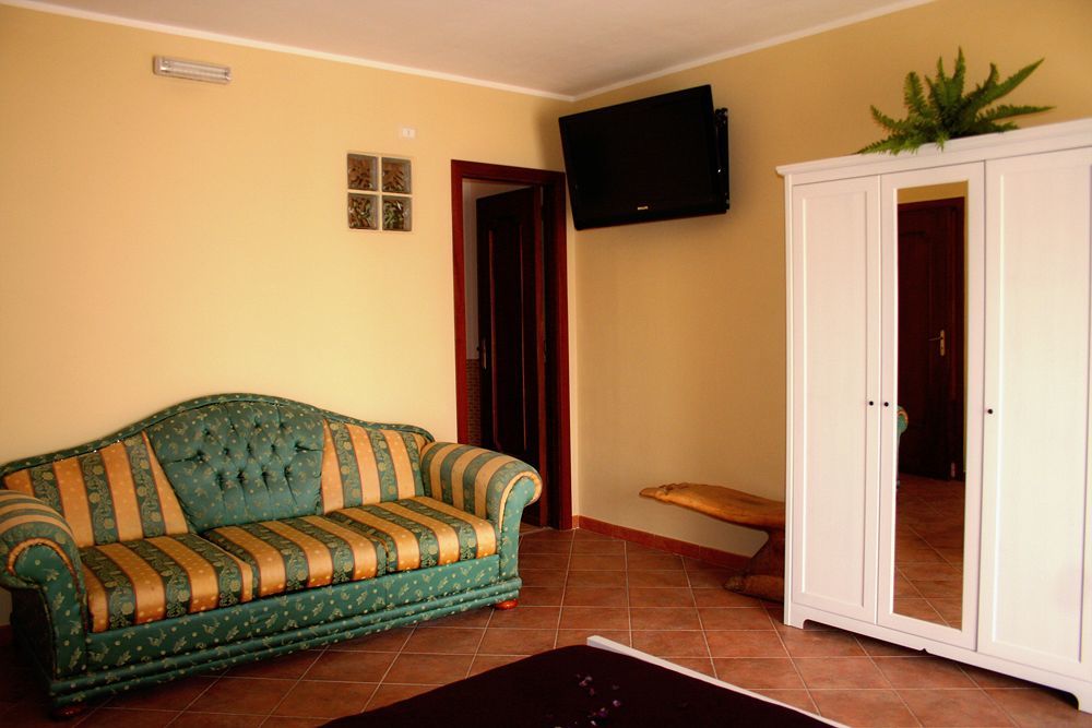 Tano'S Apartment Giardini Naxos Exterior photo