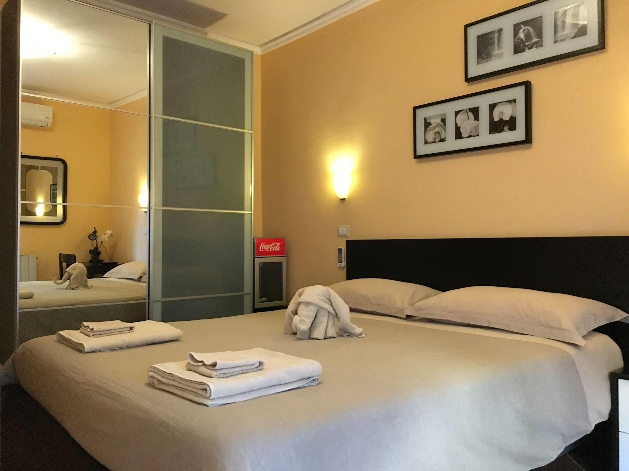 Tano'S Apartment Giardini Naxos Exterior photo